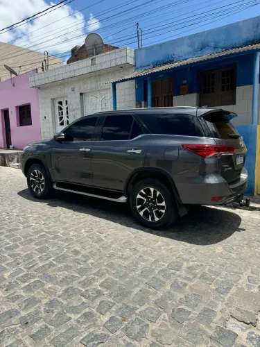 Toyota Hilux SW4 SRX 4X4 2.8 TDI 16V Dies. Aut. 2017
