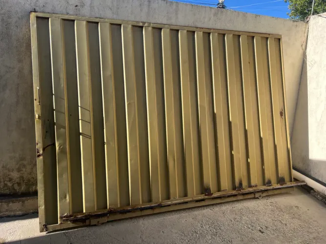 Vendo portão de garagem 2.80x2.40mts