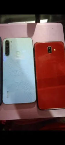 4 celulares com defeito