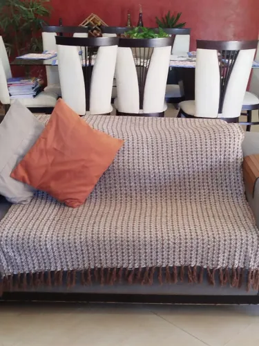 Vendo 2 mantas para sofá, 40 reais cada