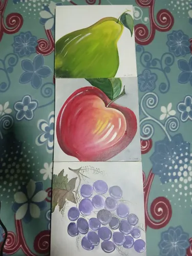 Vende-se um conjunto de quadros artesanato