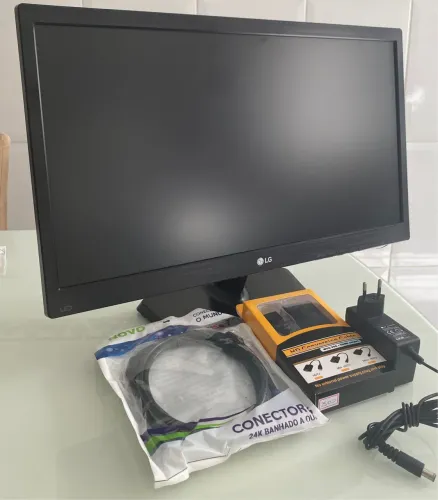 Monitor semi novo 