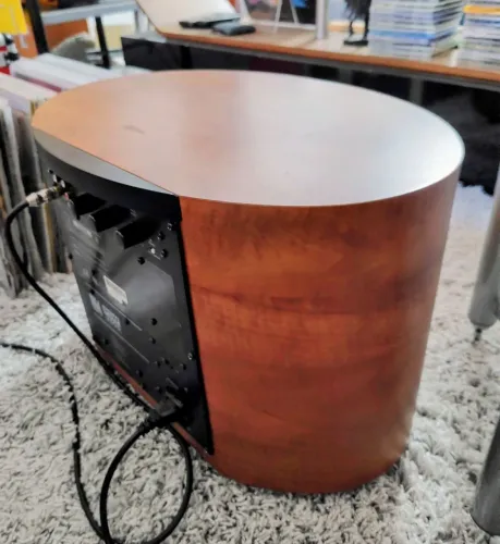 SUB WOOFER KEF