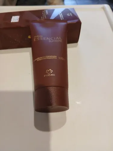Produtos Natura/Avon - Essencial Supreme desodorante hidratante masculino 100ml