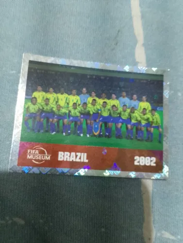 Vendo figurinha lendária da copa