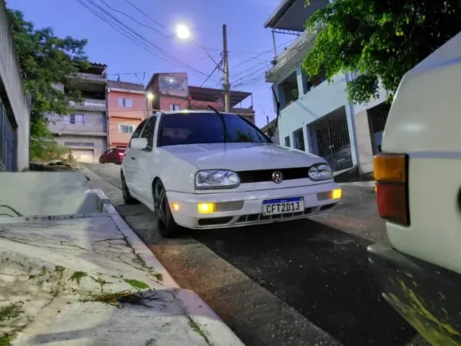 Volkswagen Golf GL 1.8/ 2.0i 4P 1996