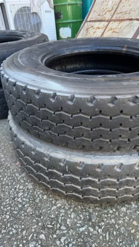 Pneus para caminhão, Apenas $3.500,00