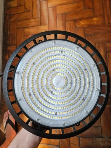 Luminária Industrial LED UFO High Bay 200W 220V IP67 - Nova