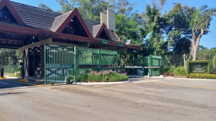 Casa à venda de 312m² | 04 dormitórios, sendo suites e 02 vagas de garagem | Condomínio Re