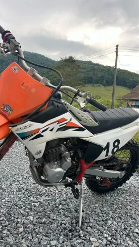 CRF 230 - 2012  toda original 