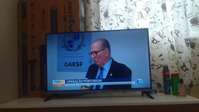 Tv britânica 32