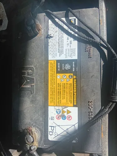 BATERIA CAT PARA VEÍCULOS PEQUENOS E PARA TRATOR