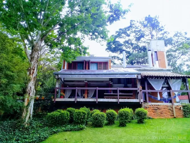 Casa de Condomínio em Aldeia da Fazendinha - Carapicuíba
