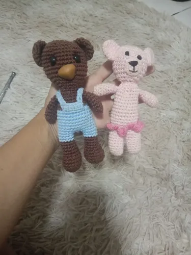 2 Amigurumi( Ursinhos de Crochê)