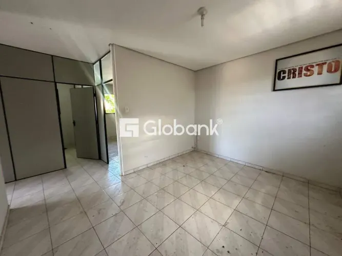 Salas para Aluguel - Bairro Vila Brasília, Montes Claros/MG