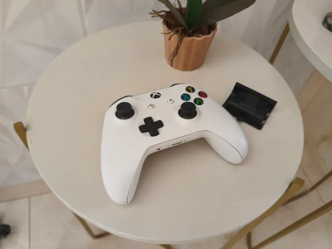 Controle xbox one s com 2 baterias