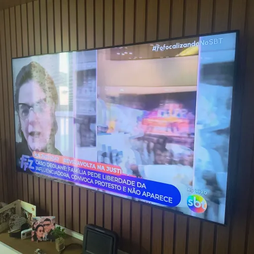 Televisão smat 65 polegadas 