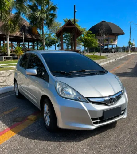 Honda Fit LX 1.4/ 1.4 Flex 8v/16v 5P Aut. 2013