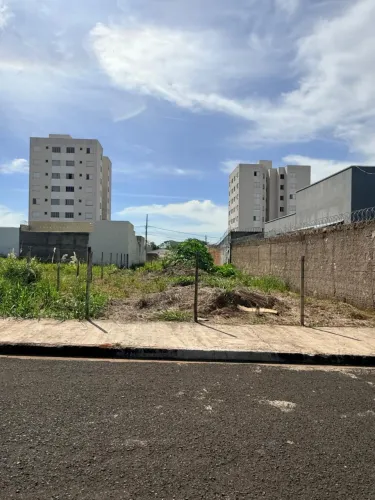 Terreno Bairro Jardim Holanda
