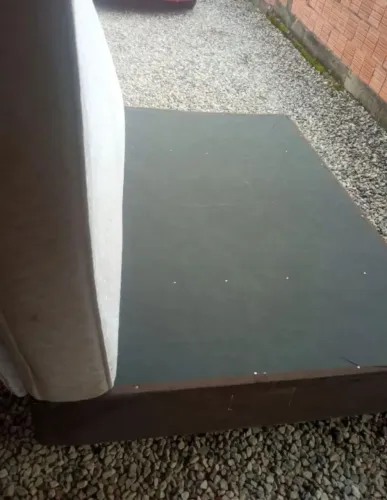 Base da cama box, somente base sem colchão