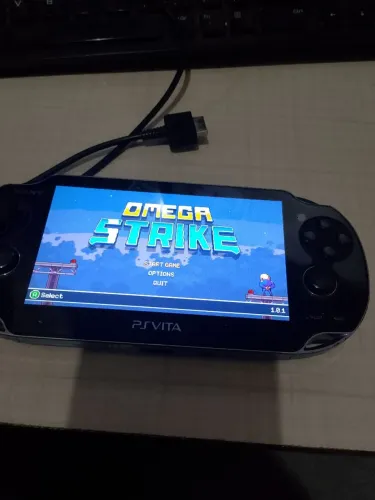 Psvita fat 1000 OLED fiz manutenção a pouco tempo