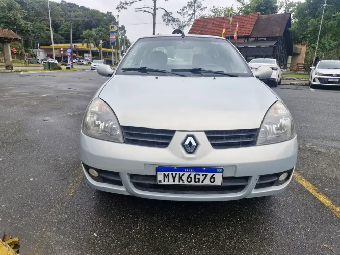Renault Clio Sed. Privilège Hi-flex 1.6 16V 4P 2008