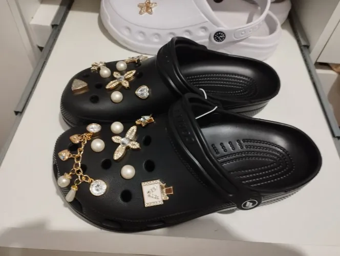 Crocs preta nova tamanho 37/38