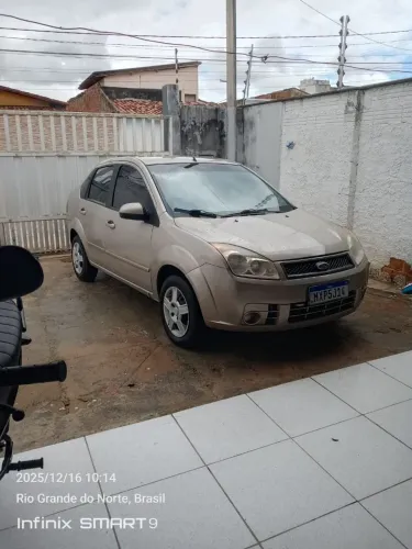 Ford Fiesta Sedan 1.0 8V Flex 4P 2008