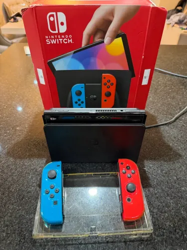 Nintendo Switch OLED Original Japonês - Excelente Estado + Películas Aplicadas