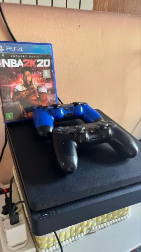 PS4 slim