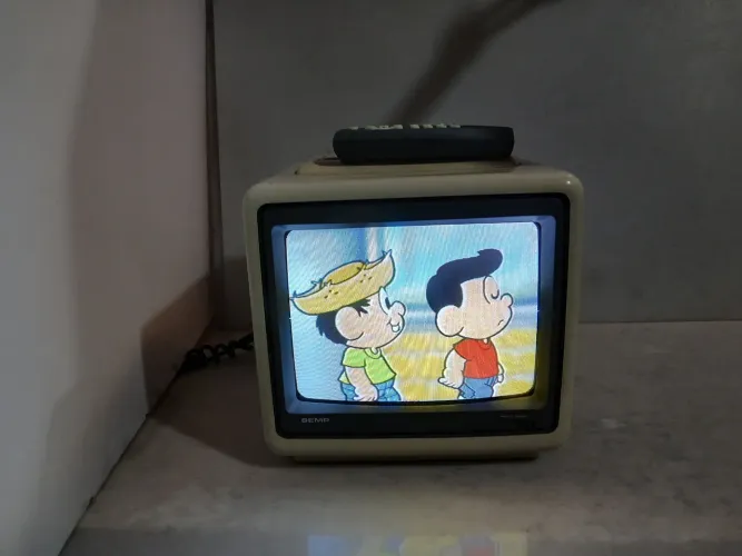 Tv tubo Semp 10"  1022