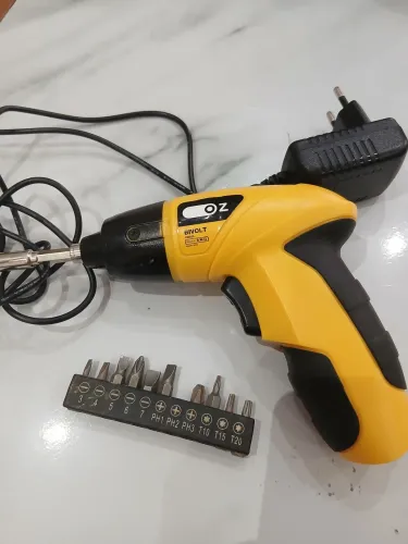 Parafusadeira Oz Mini com carregador