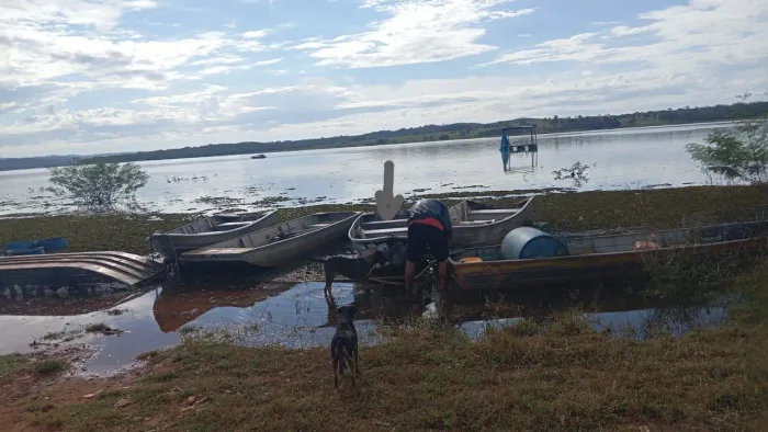 Vendo barco tem 5 a inda barato