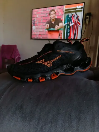 Tênis masculino mizuno tamanho 39