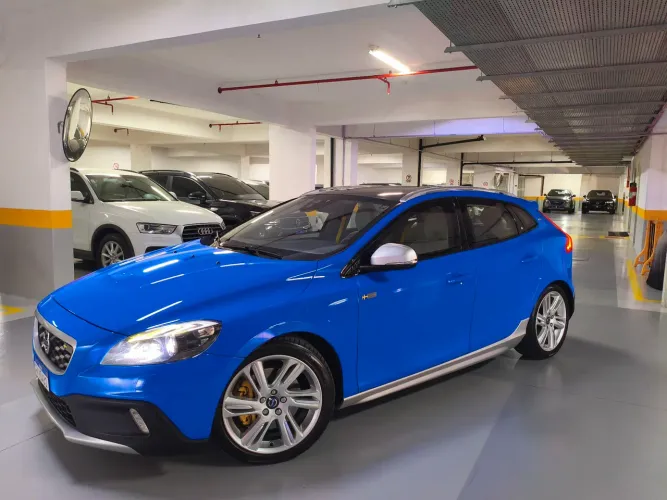 Volvo V40 T-5 Cross Country 2.0 AWD Aut. 2014
