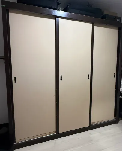 Guarda-roupa usado