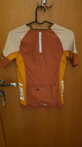 Conjunto Ciclismo Feminino LIVE! (Camisa + Bermuda Acolchoada) - Tam M
