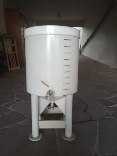 3 Fermentadores Cônicos 50L com Conexões - Cerveja, Kombucha, Hidromel