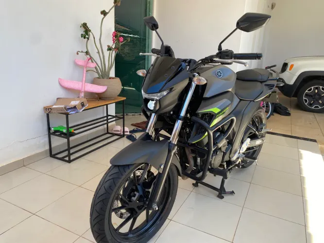 Fazer 250