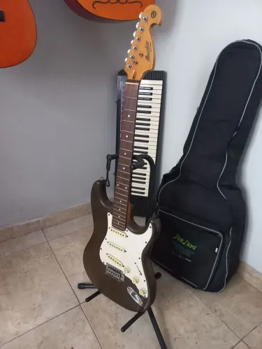 TROCO violão e guitarra!