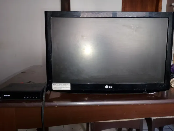 monitor TV 22'' LCD LG + conversor digital 
