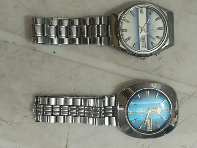 Vendo dóis Relógios Orient originais antigos