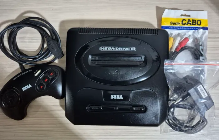 Mega Drive 3 com entrada para sega CD