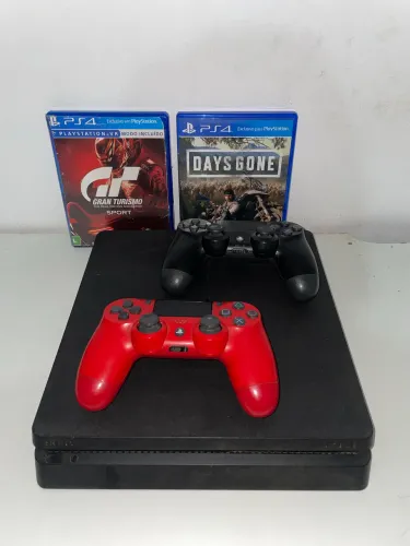 PlayStation 4 slim