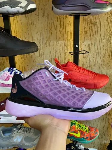 KOBE 3 PROTO - TAMANHO 47