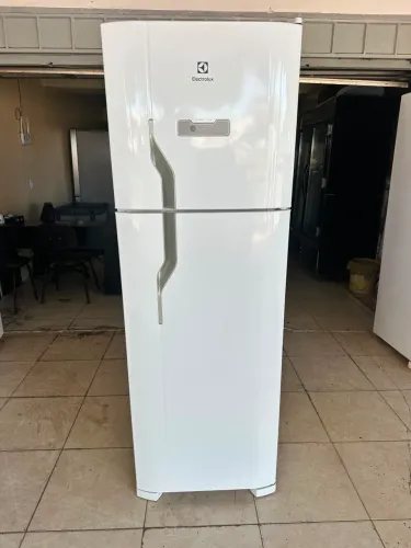 Electrolux frost free semi nova 400 litros