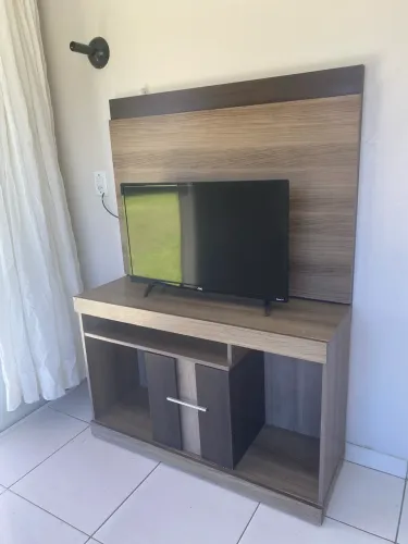 Rack e painel suspenso para TV - 2 und de cada