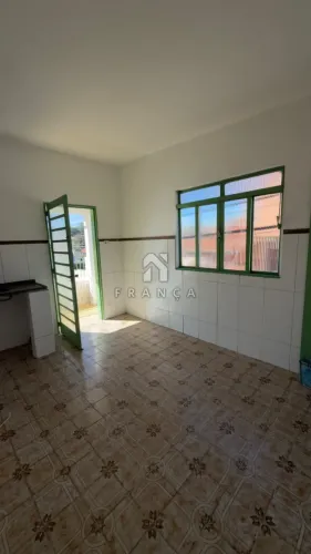 CASA/RESIDENCIAL - JARDIM ISMENIA