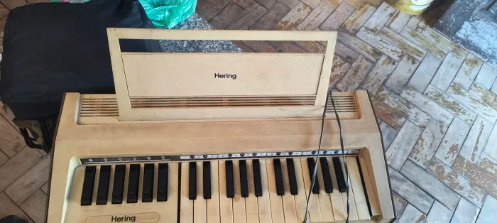 Órgão hering Brinquedo dos anos 70 / 80