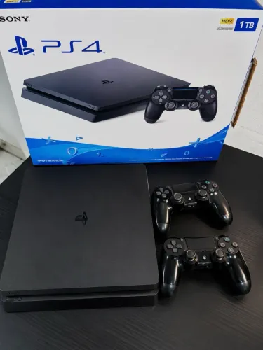 PS4 Slim 1 tera + 2 controles